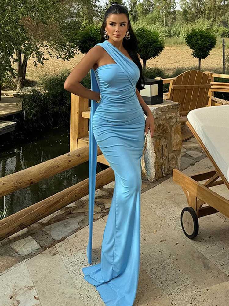 Elegant strapless pleated shoulder slanted collar sleeveless backless sexy summer party vacation club womens Maxi dress W250430