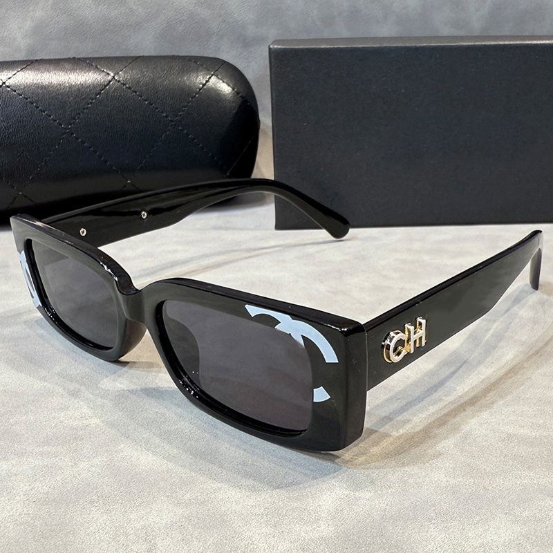 Brand sunglasses beach vacation sun protection sunglasses fashionable rectangular high-end glasses men's and women's street fashion sunglasses trendy sunglasses