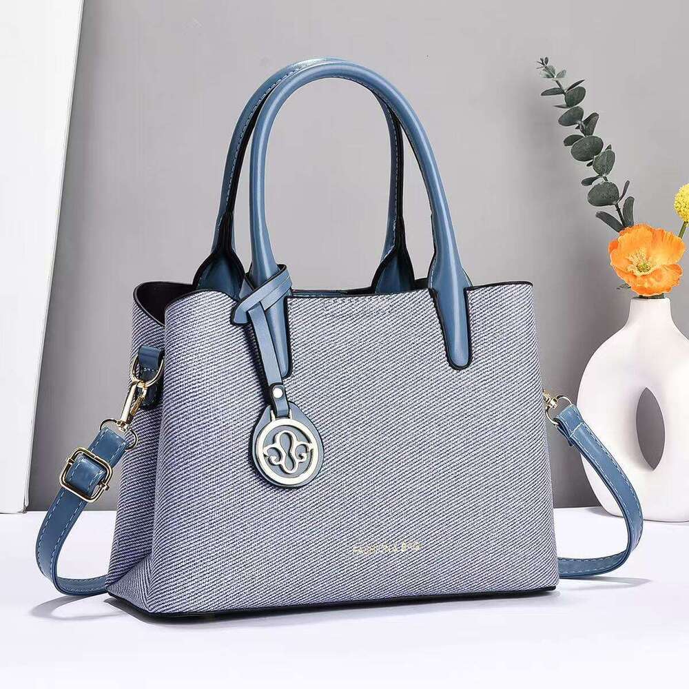 2025 New Trendy Styling Fashion Atmosphere Women's Single Shoulder Handheld Crossbody Bag