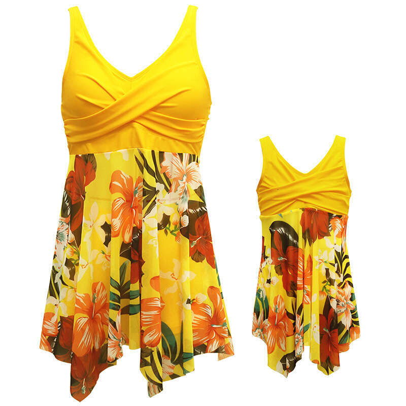 New European American parent-child swimsuits for slimming women, wholesale of hot spring sets, 2025 new style, chic and elegant clothing