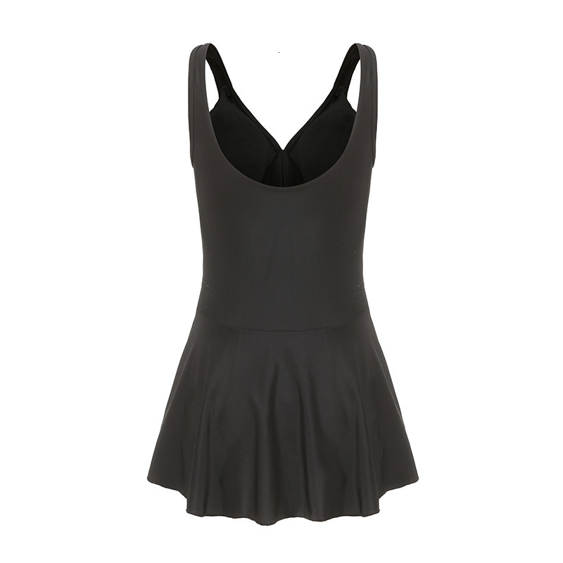 2025 new swimsuit women's summer conservative one-piece slimming, covering flesh stomach, soaking in hot springs and seaside sexy swimming outfit