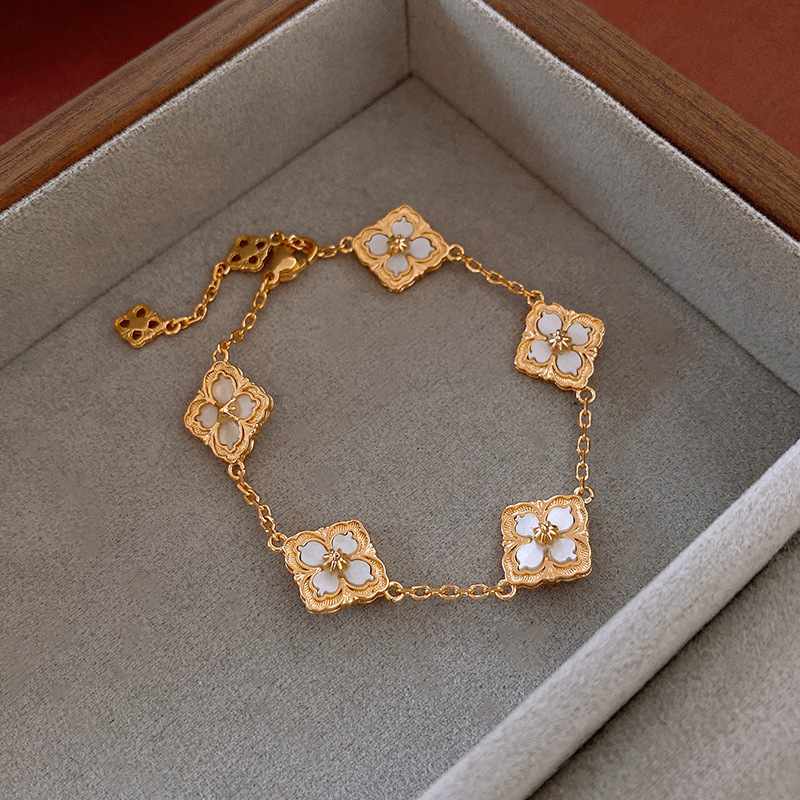 14K Real Gold Plated Rhombus Flower Light Luxury High-end Feel Bracelet Daily Commute Versatile Elegant Jewelry for Women - view 5