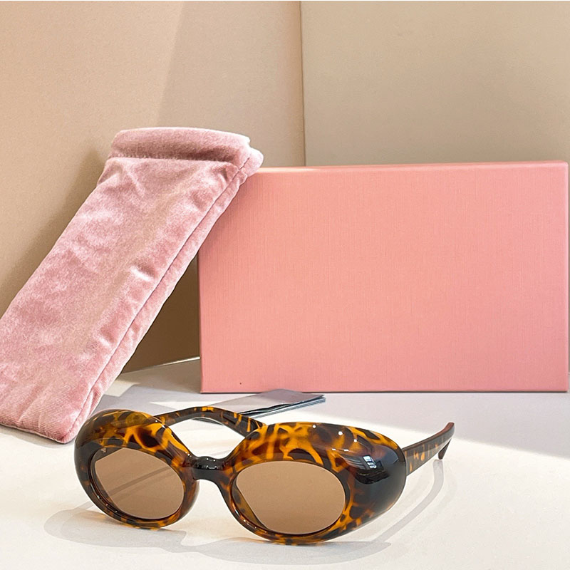 Lady Reverie Sunglasses 25 Fashion Show Sunglasses SMUB08 Womens Designer Fashion Sunglasses Acetate Frame Side Spoiler Design Fashion Show Goggles Style UV400