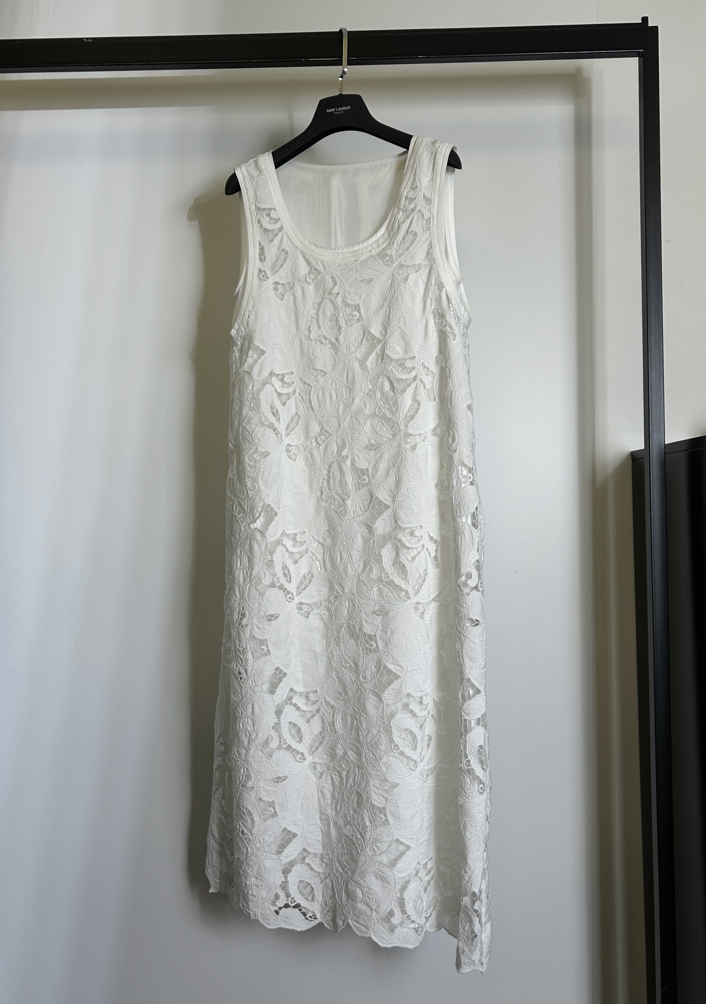 2025 Hook flower hollow dress Fashion Week Show Customized Fashion Tailored clothing womens Fashion Paris.M364