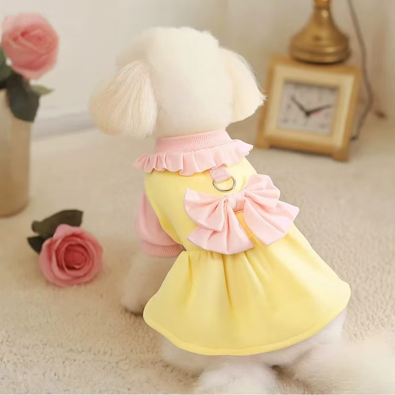 T00106Dog clothes spring and autumn small dog pet traction princess dress Bichon Teddy Schnauzer spring sweater dress
