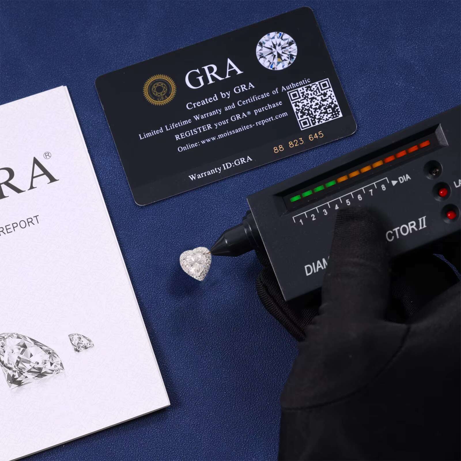 New Trendy 925 Sterling Sliver VVS Moissanite Stud Earrings Sparkling Bling Heart Earrings Womens Jewelry For Gift Party