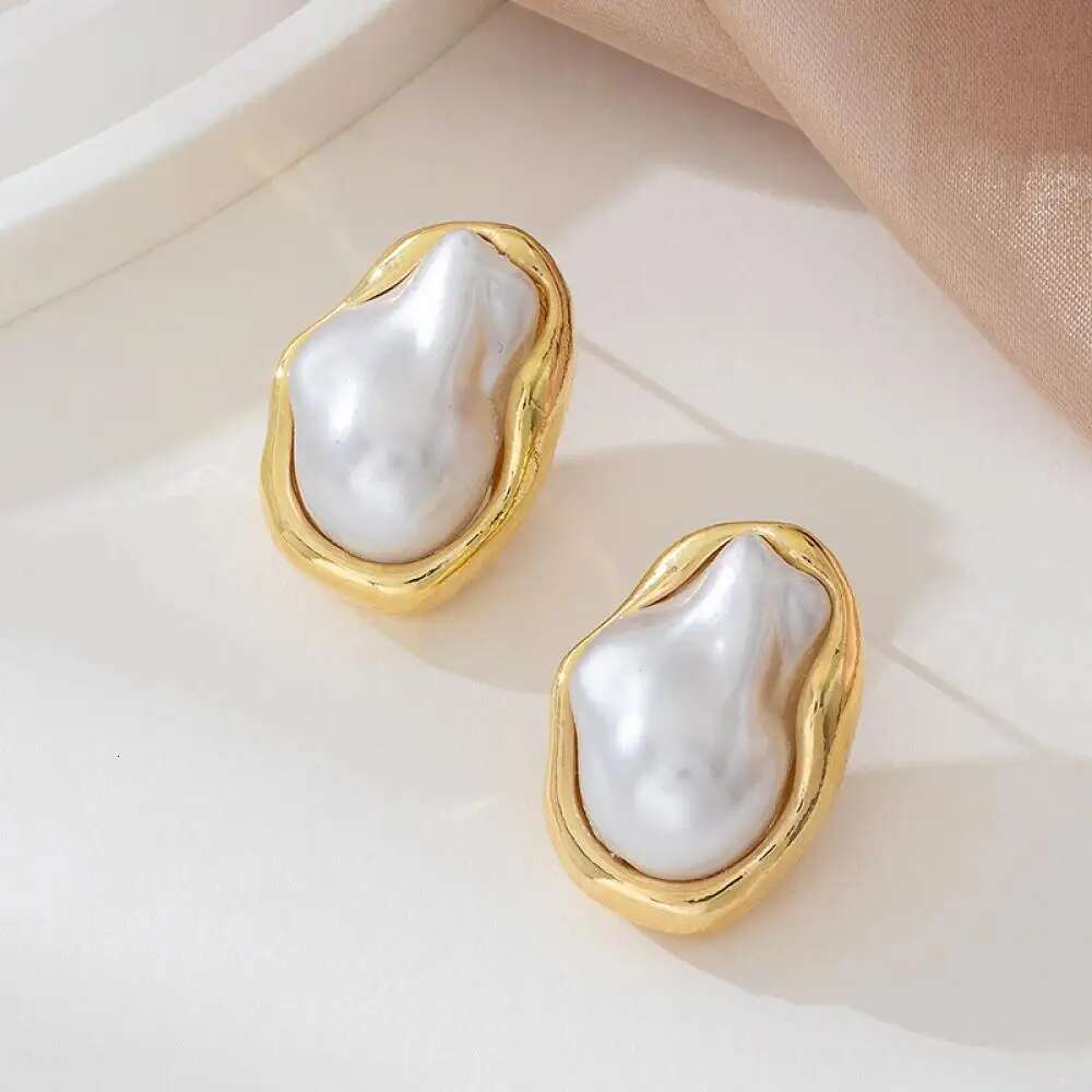 Exquisite Irregular Baroque Pearl Stud For Women Girls Vintage Gold Color Metal Edged Earrings Jewelry Accessories