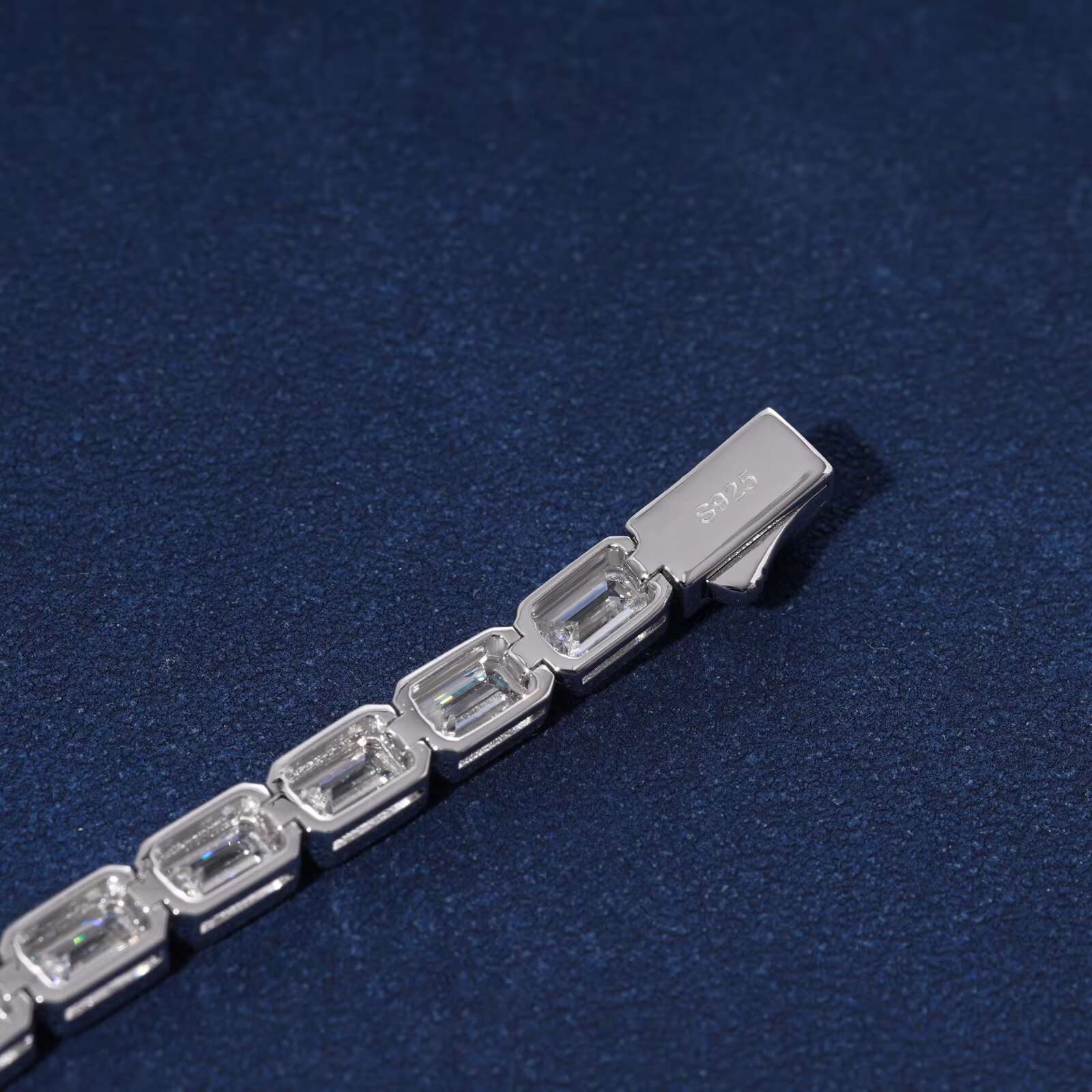 6mm 925 Sterling Silver Tennis Bracelet Gold Plated VVS D Moissanite Emerald Cut Baguette Unisex for Anniversaries