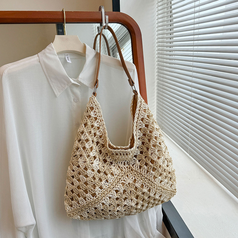 designer bag High Appearance and Large Capacity Women's New Fashion One Shoulder bag Grass Woven for Leisure Commuter Tote Bag Handbag