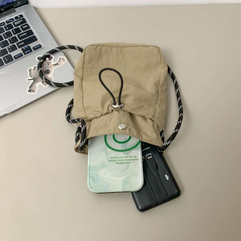 Extremely simple style mobile phone bag for women in Japan and South Korea, lightweight drawstring canvas small bag, versatile mini single shoulder di
