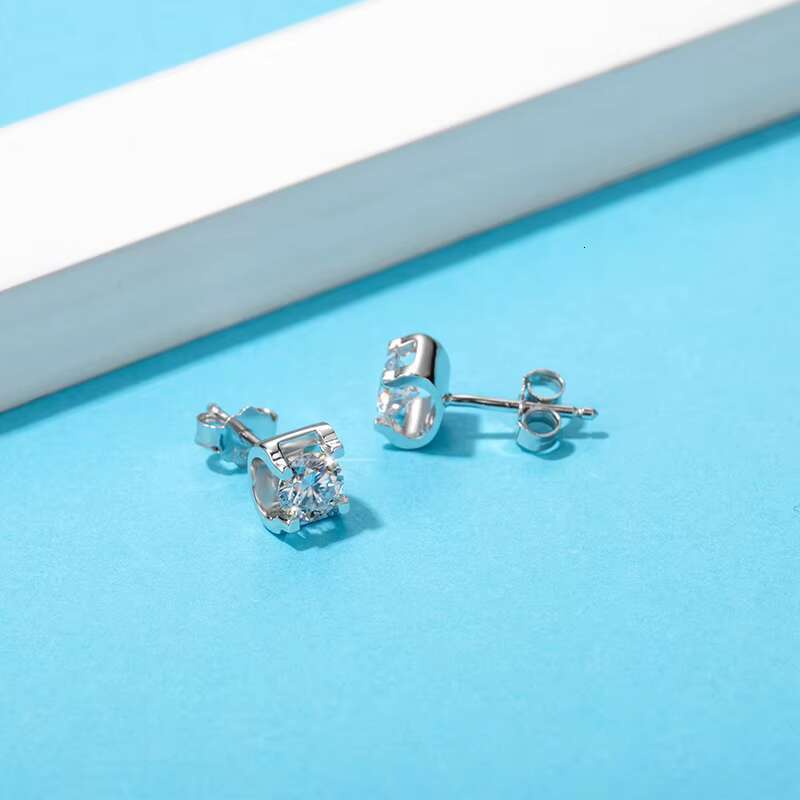 0.5CT Moissanite Earring Studs Designs New 18K White Gold Plated Moissanite Diamond Earrings