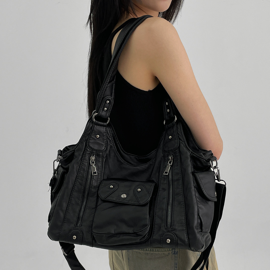 Ladies' fashionable washed and used spicy girl motorcycle bag with large capacity and Japanese and Korean trend multi pocket shoulder bag