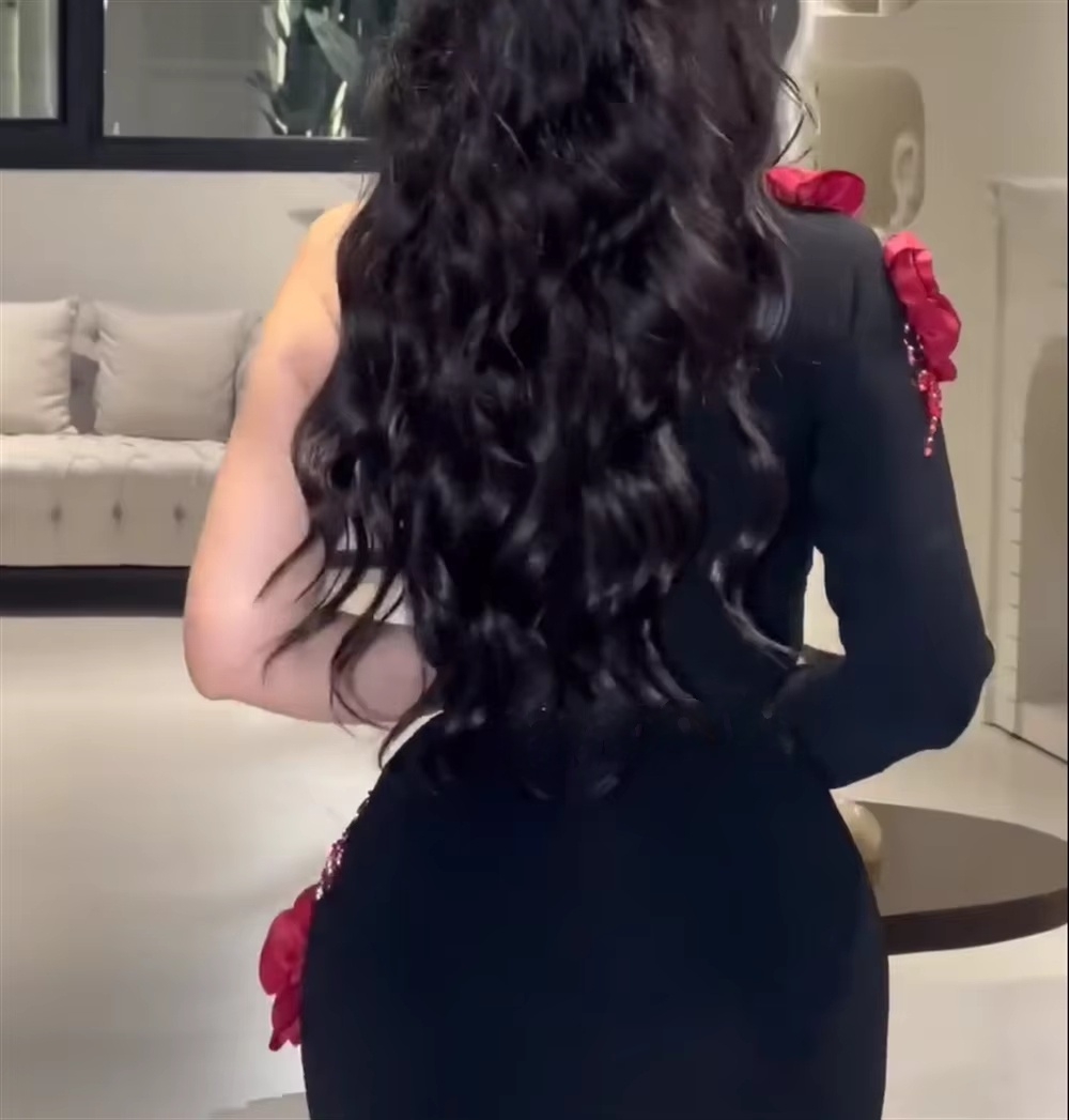 Elegant One Shoulder Red Flowers Prom Dresses Crystals Beaded Long Black Formal Party Gown Arabic Dubai Women Birthday Evening Dress Side Split