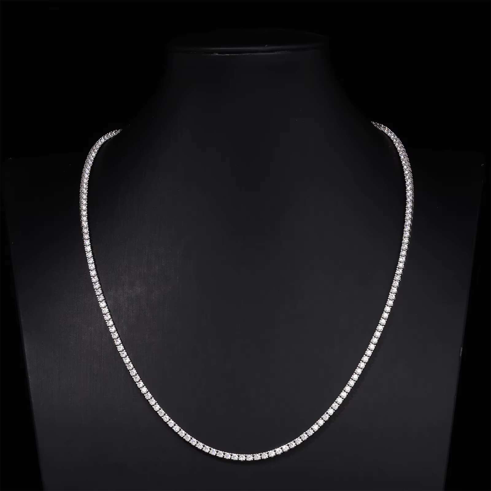 Wholesale Custom 2MM Tennis White Moissanite Chains 925 Silver Necklace Classic Pendant Necklaces for Wedding or Party