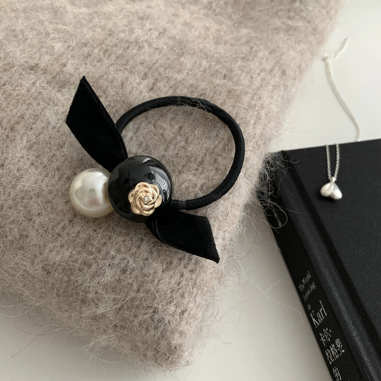Women Black Golden Camellia Scrunchies Elastic Hair Bands France Elegant Pearl Print Hair Ties Rubber Bands Headbands Turbans 251129 - view 6