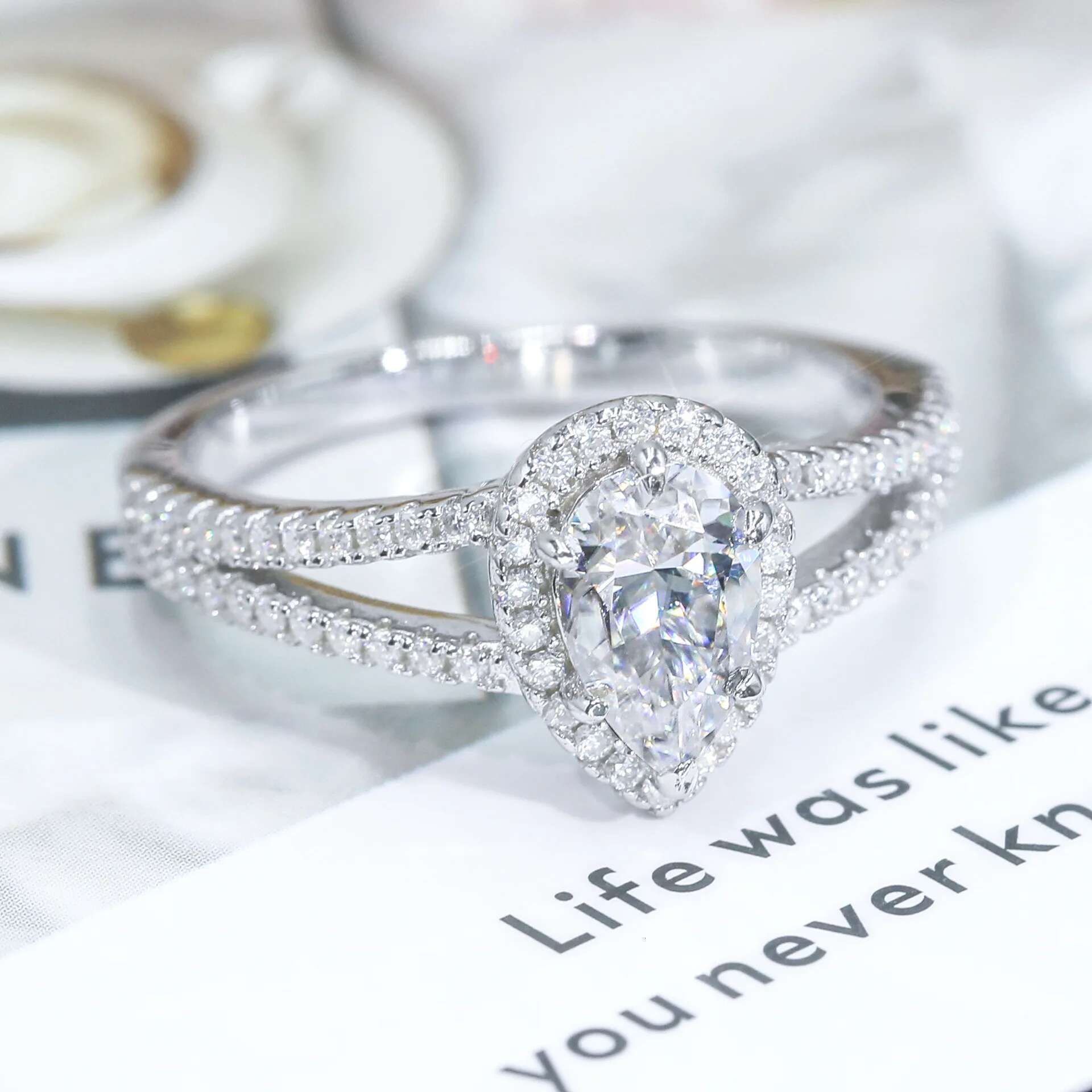 4CT Full Moissanite Diamond D Color VVS Pear Cut Womens Ring S925 Sterling Sliver Plated White Gold Wedding Rings for Women