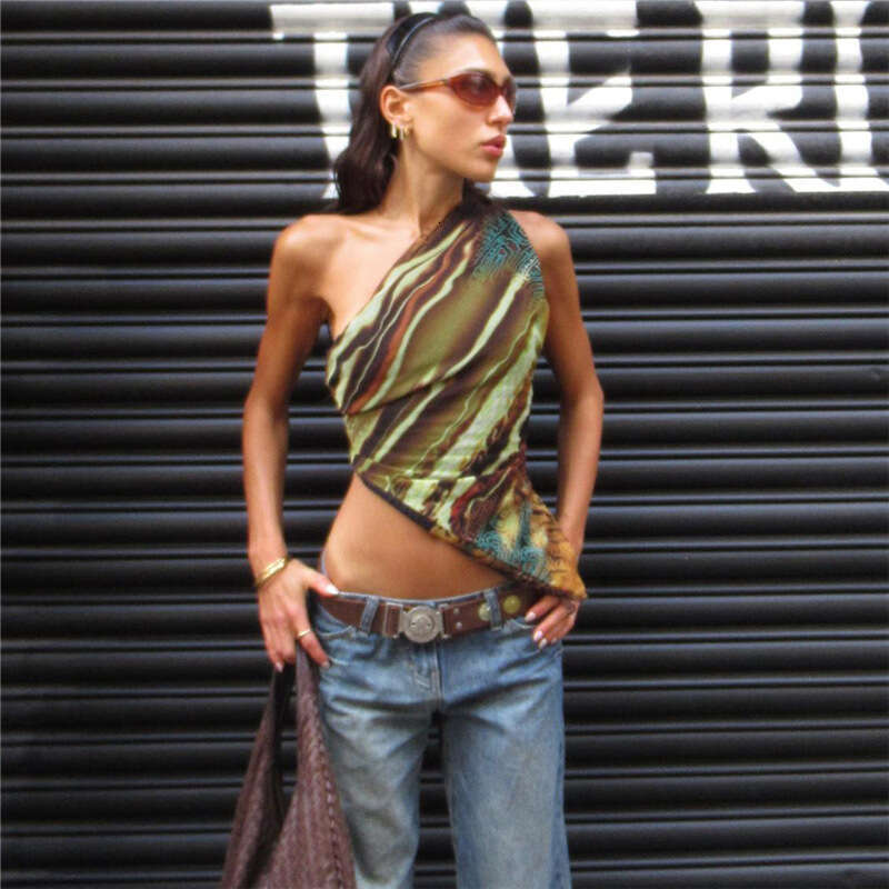 European American style summer women's fashion printed single shoulder sleeves, slanted hem, slim fit base vest, 2025 new style, chic and elegant