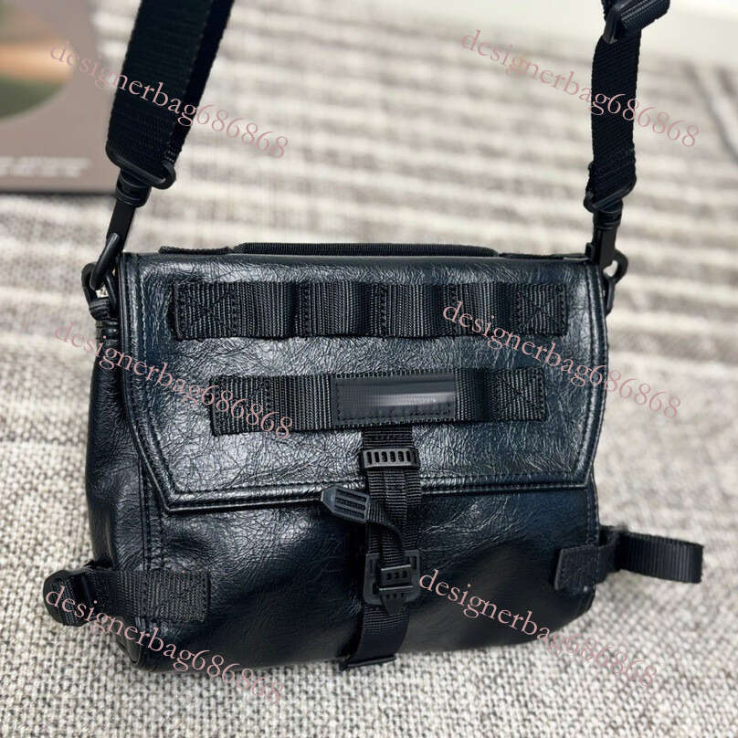 Designer Bag Paris Tactical Shopping Sports Casual Messenger Waterproof Nylon Fabric Unisex Crossbody Bag