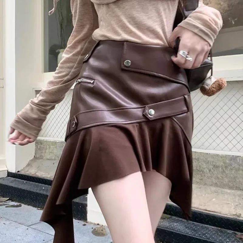 Retro Coffee Colored PU Leather Midi Skirt for Women in Autumn Irregular Ruffle Edge A-line Hip Hugging Spicy Short Skirt 250428