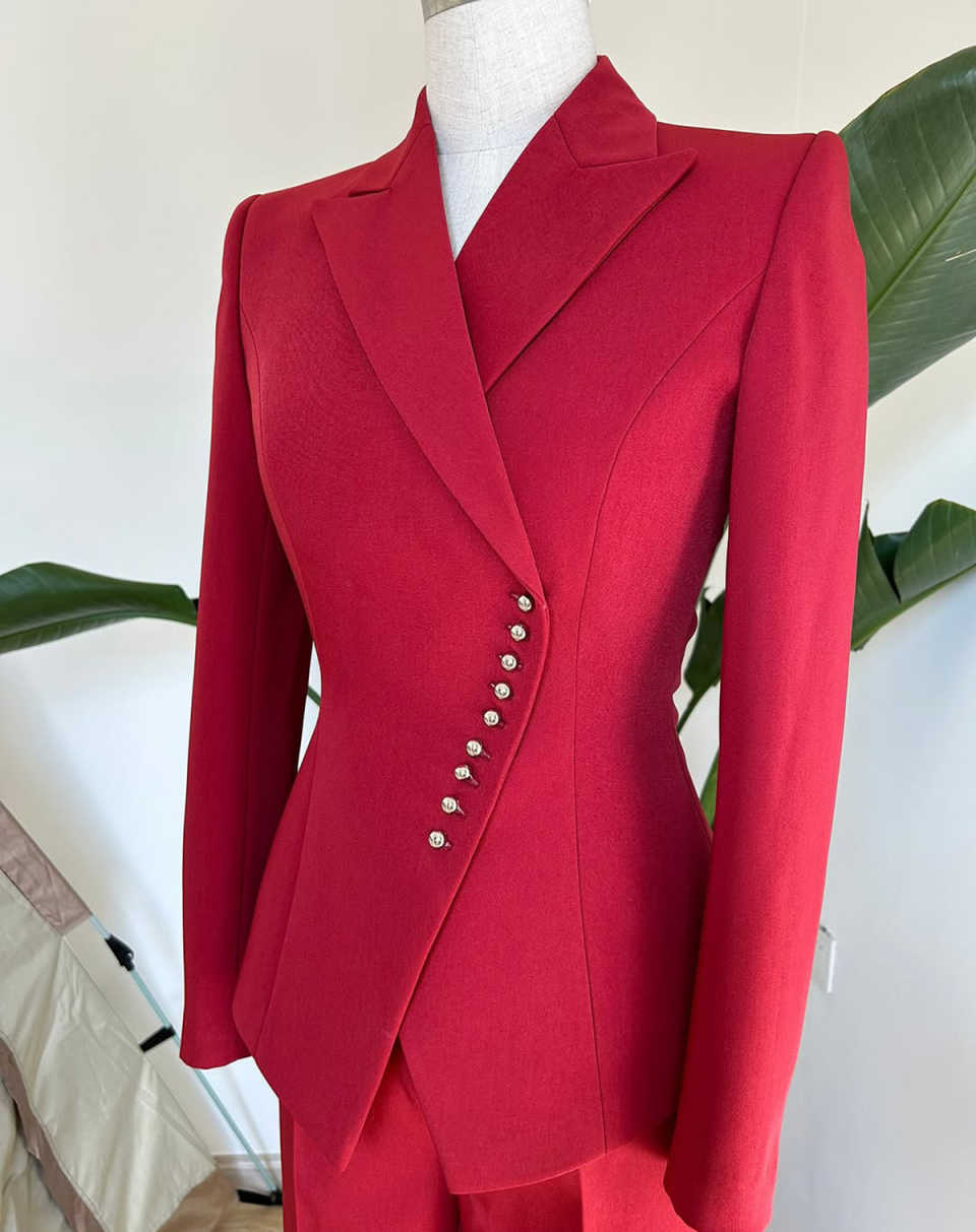 Bright Red Women Pants Suits 2 Pieces Slim Fit V Neck Ladies Wear Blazer Prom Birthday Party Customized Jacket Sets