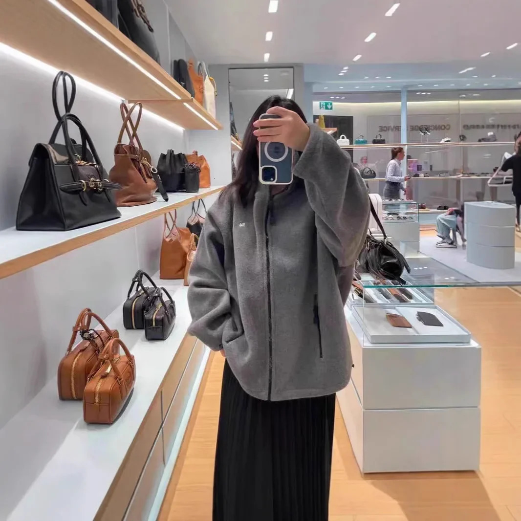 Autumn/Winter Fashionable Simple Letter Embroidery Badge Grey Tweed Loose-Fit Jacket Couple Jacket Trendy 251129