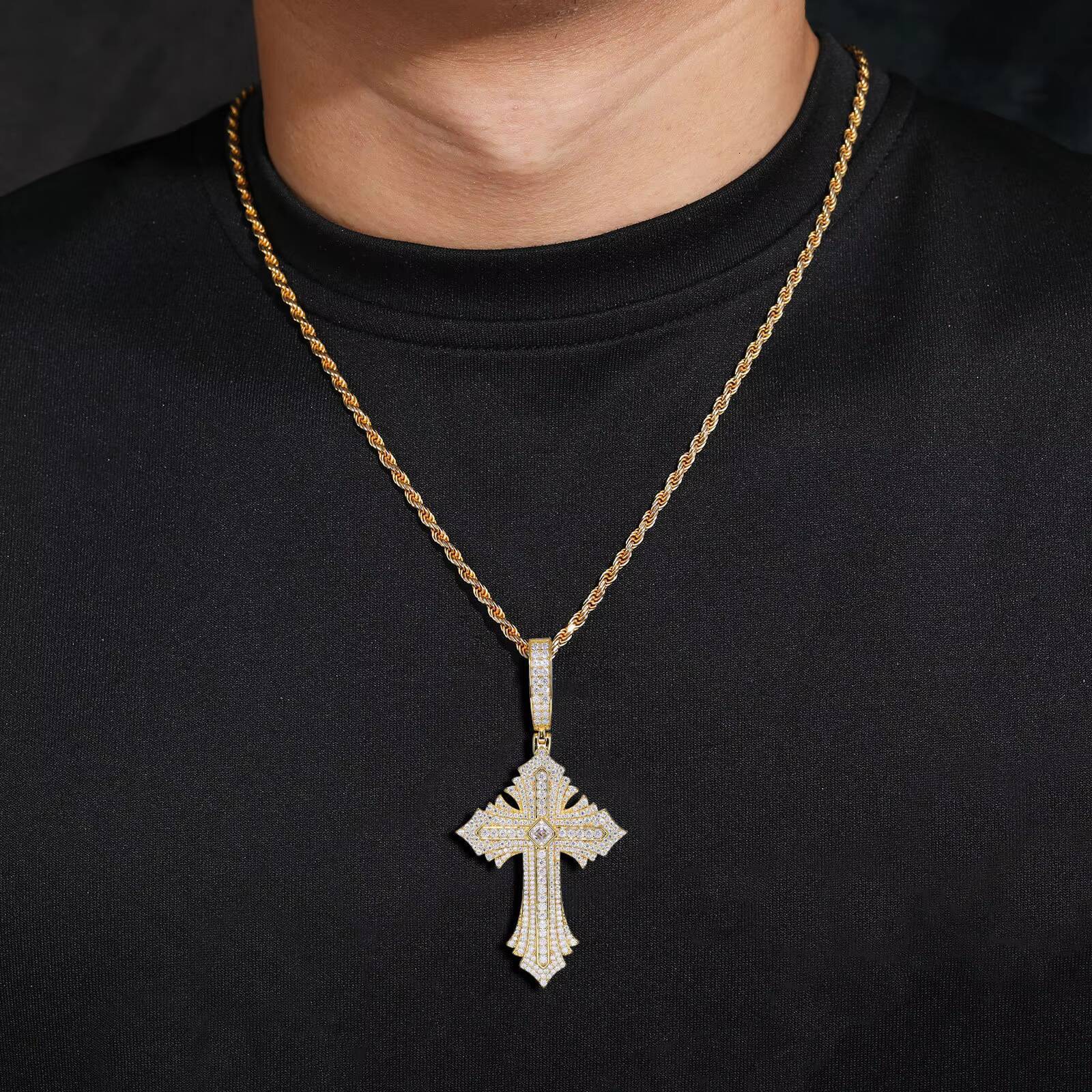 Custom 925 Sterling Silver Moissanite Diamond Iced Out Pendant Necklace Hip Hop Style for Men and Women