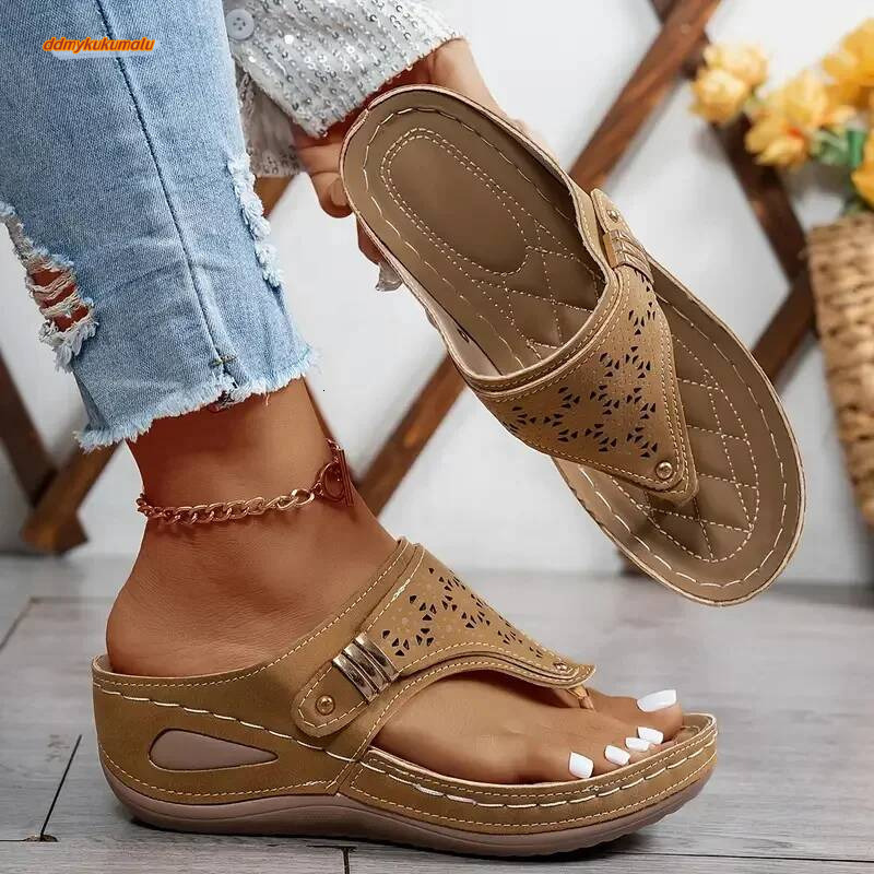 Summer New Flip Flops Fashion Wedge Sandals Casual Designer Shoes Open Toe Slip on Platform Slippers Slides Women ddmykukumalu
