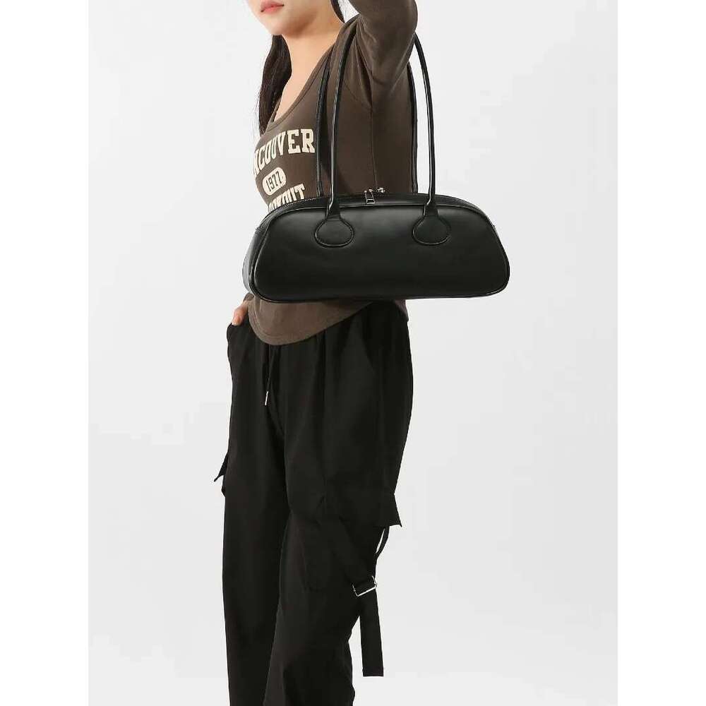 Designer Bag 2025 Niche Design Ins Retro Single Shoulder Underarm With Women's Texture, Large Capacity Handheld Baguette Bag Luxury Bag