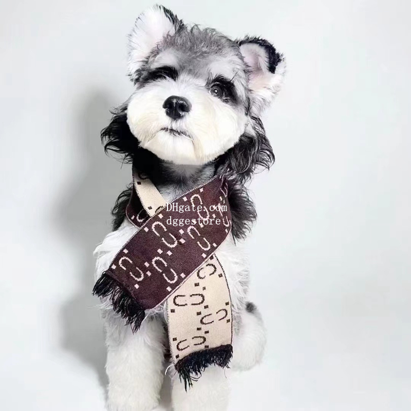 free shipping Designer Clothes Dog Apparel Dogs Knitted Scarf with ic Letters Pattern Warm Bandana Winter Holiday Pet Accessories Cat Scarves for Smal