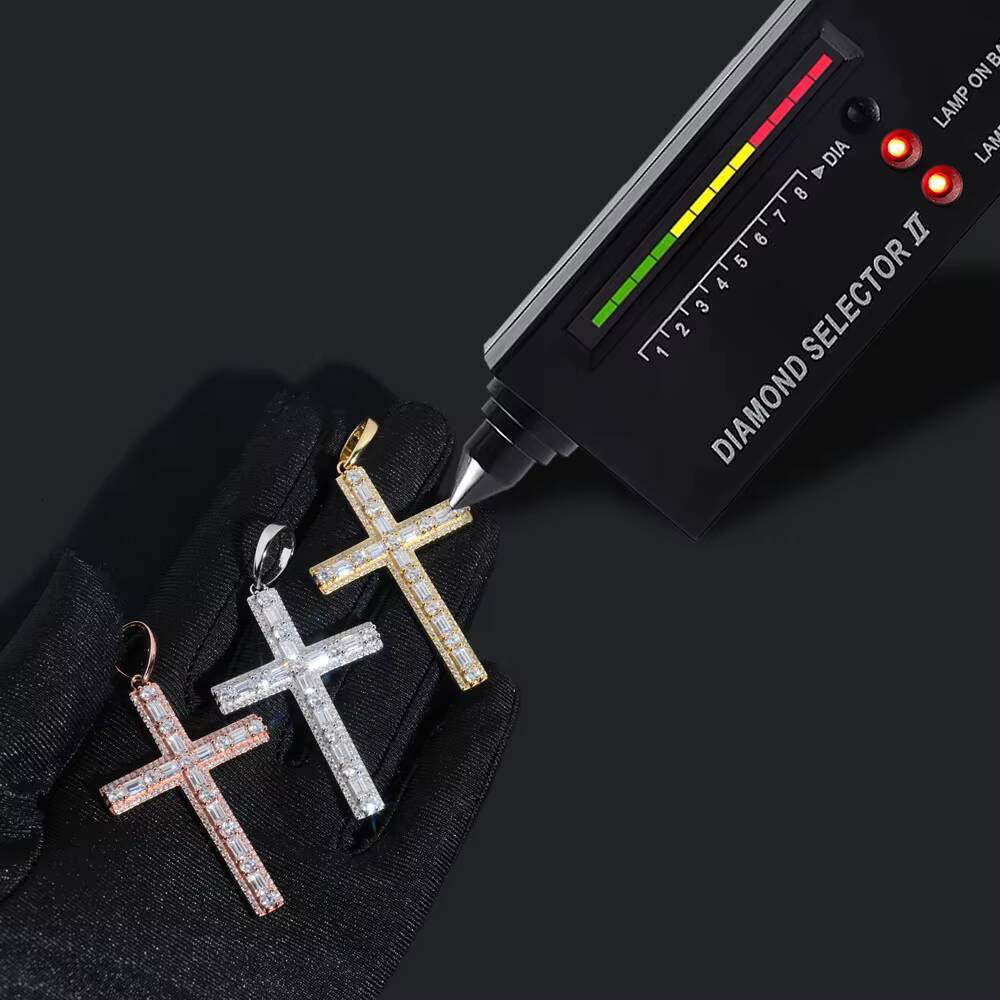 In StockPass Diamond Tester Hip Hop D Color Baguette Moissanite Mens Cluster Cross Pendant With 925 Sterling Silver GRA Pendant