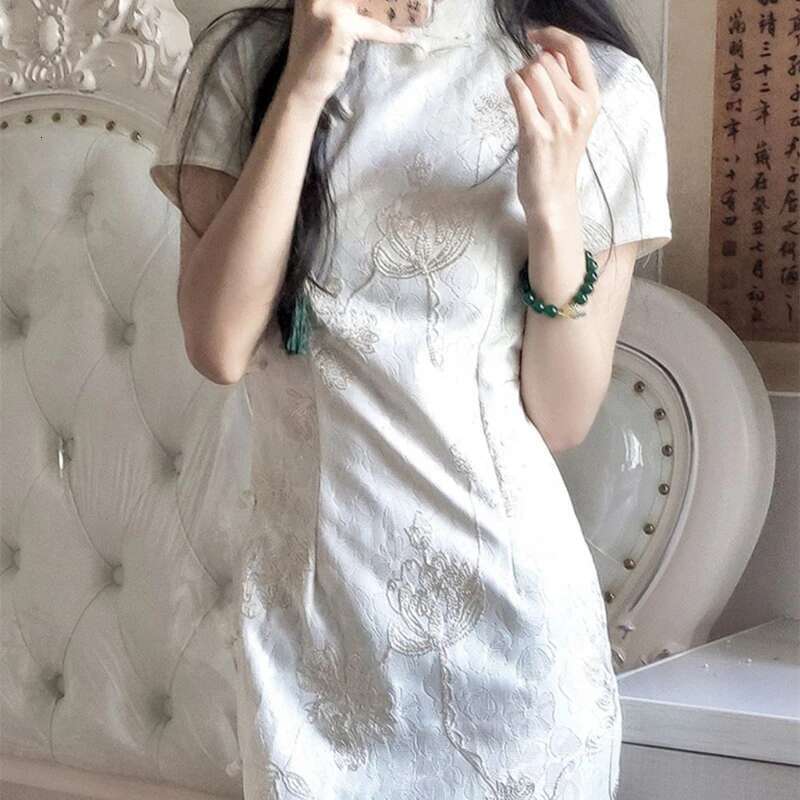New Chinese Style Retro White Elegant Evening Dresses For Women 2023 Young Girl's Gentle First Love Dress Qipao