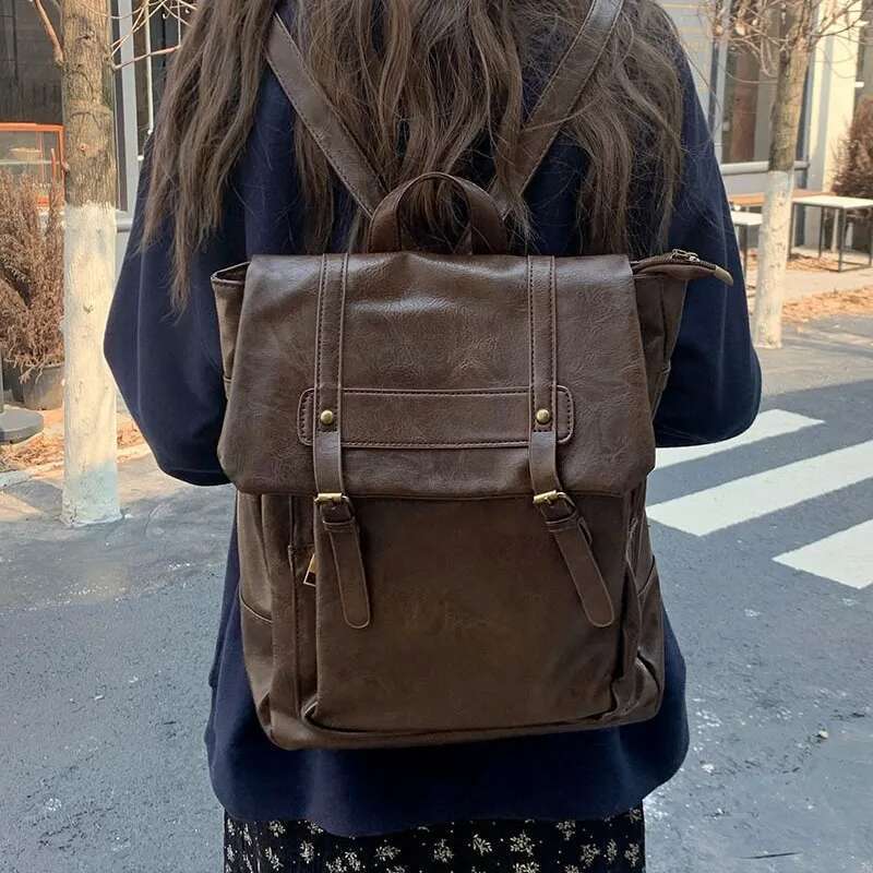 Designer Bag 2025 College Style Retro College Student Class Backpack Mailman Bag Luxury Bag