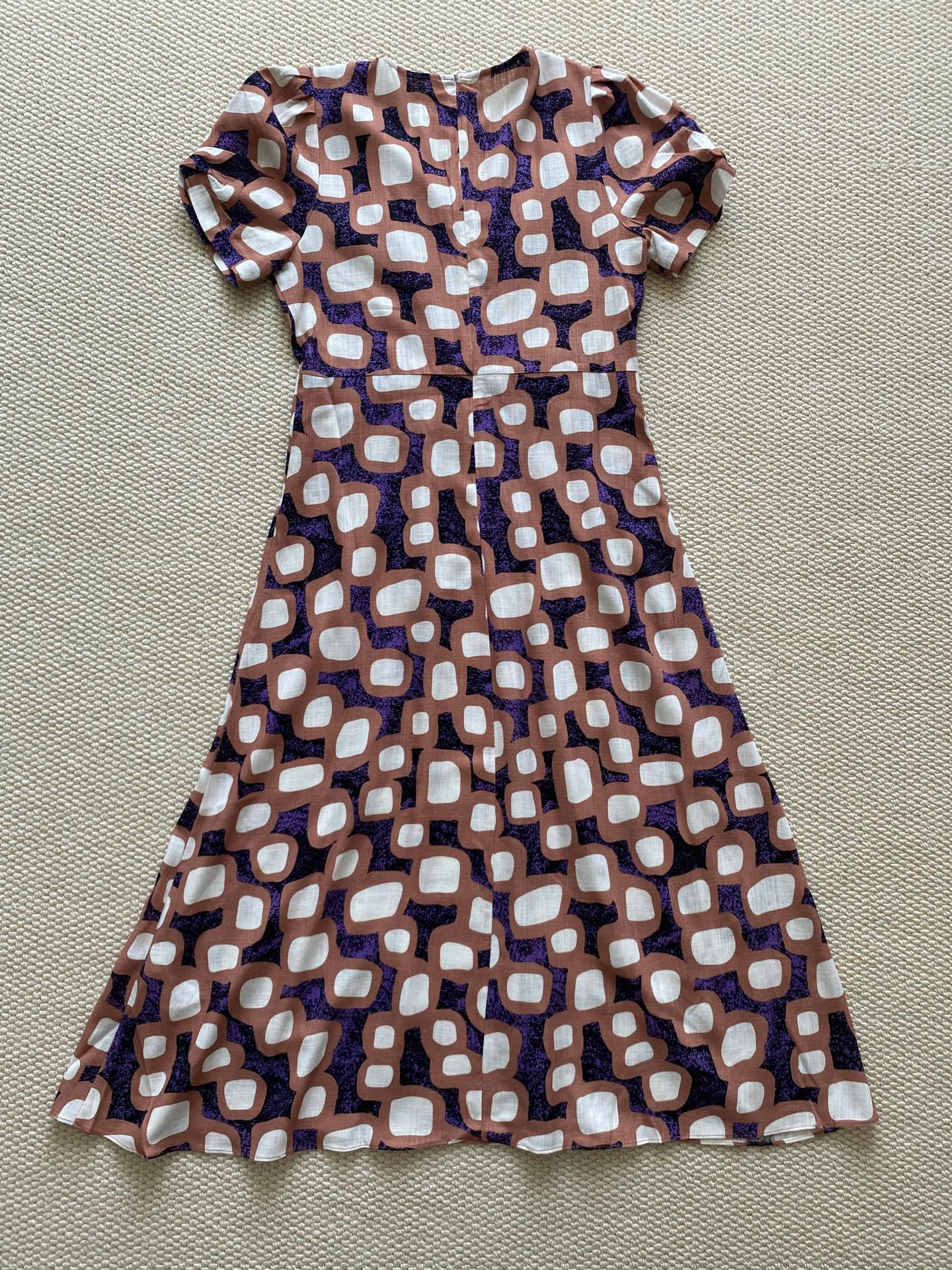 DV F Paris 2025 dress Fashion Week Show Customized Fashion Tailored clothing womens Fashion Paris.M367