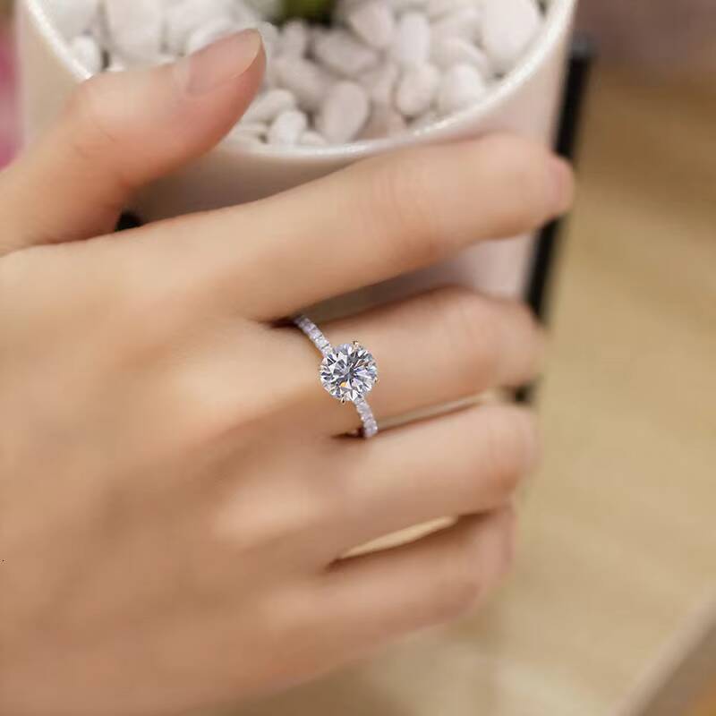 Moissanite Diamond Engagement Ring in Pure 18k White Gold Moissanite Ring