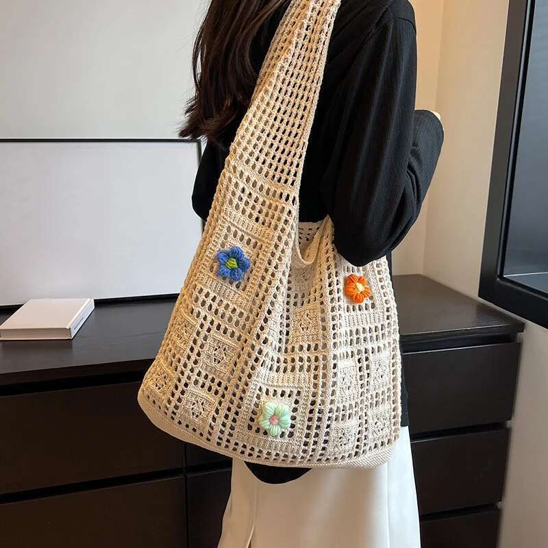 Designer Flower Knitted Handbags Female Large Capacity Totes Women's Pack Summer Beach Bag Purses Hollow Woven Shoulder Bags