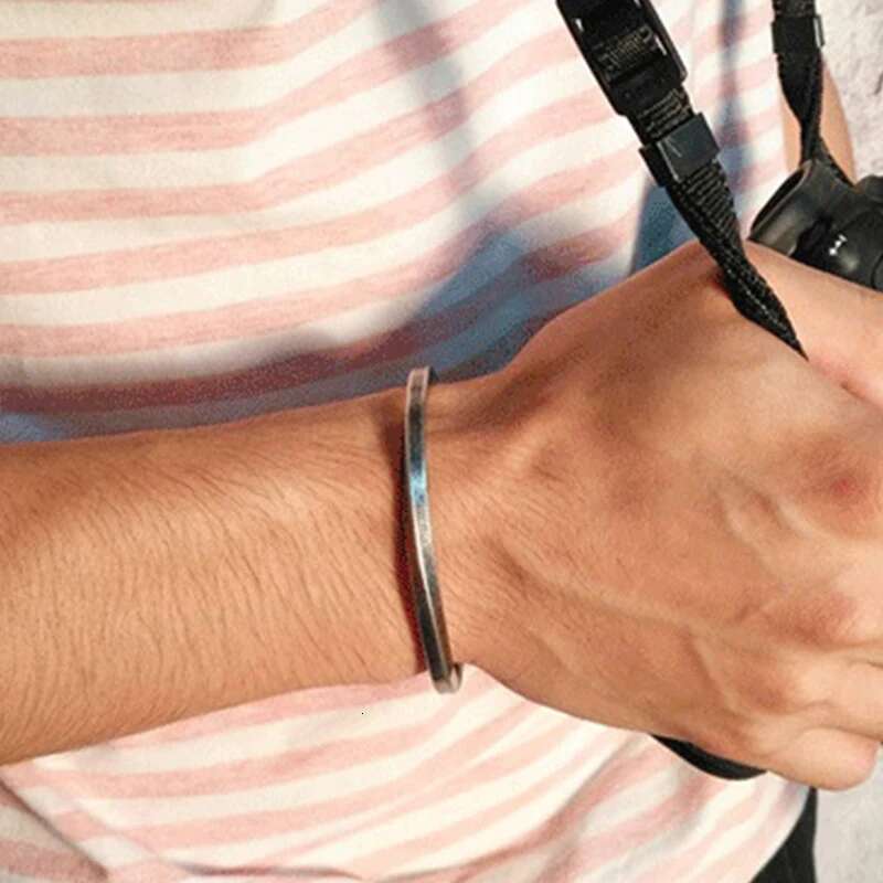 High Polished Stainless Steel Bangle For Men Punk Twisted Cuff Open Bracelet Unisex Casual Wrist Pulseira Jewelry Gift