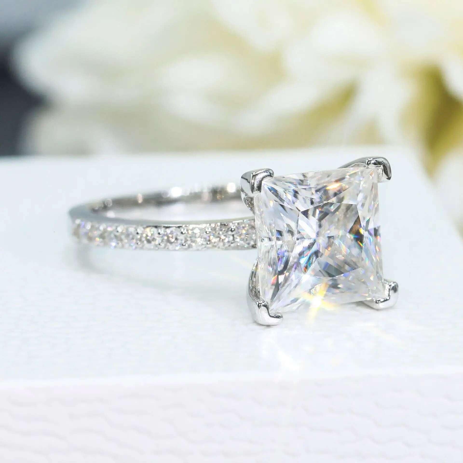 2/4/6CT Princess Full Moissanite Diamond D Color VVS Womens Ring S925 Sliver 18K White Gold Wedding FineRings for Women