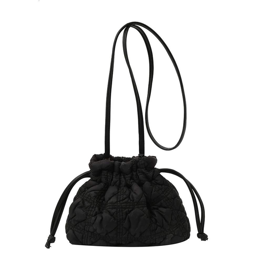 Womens inflatable bucket bag detachable shoulder strap drawstring shoulder bag solid color inflatable bag used for outdoor travel 250427