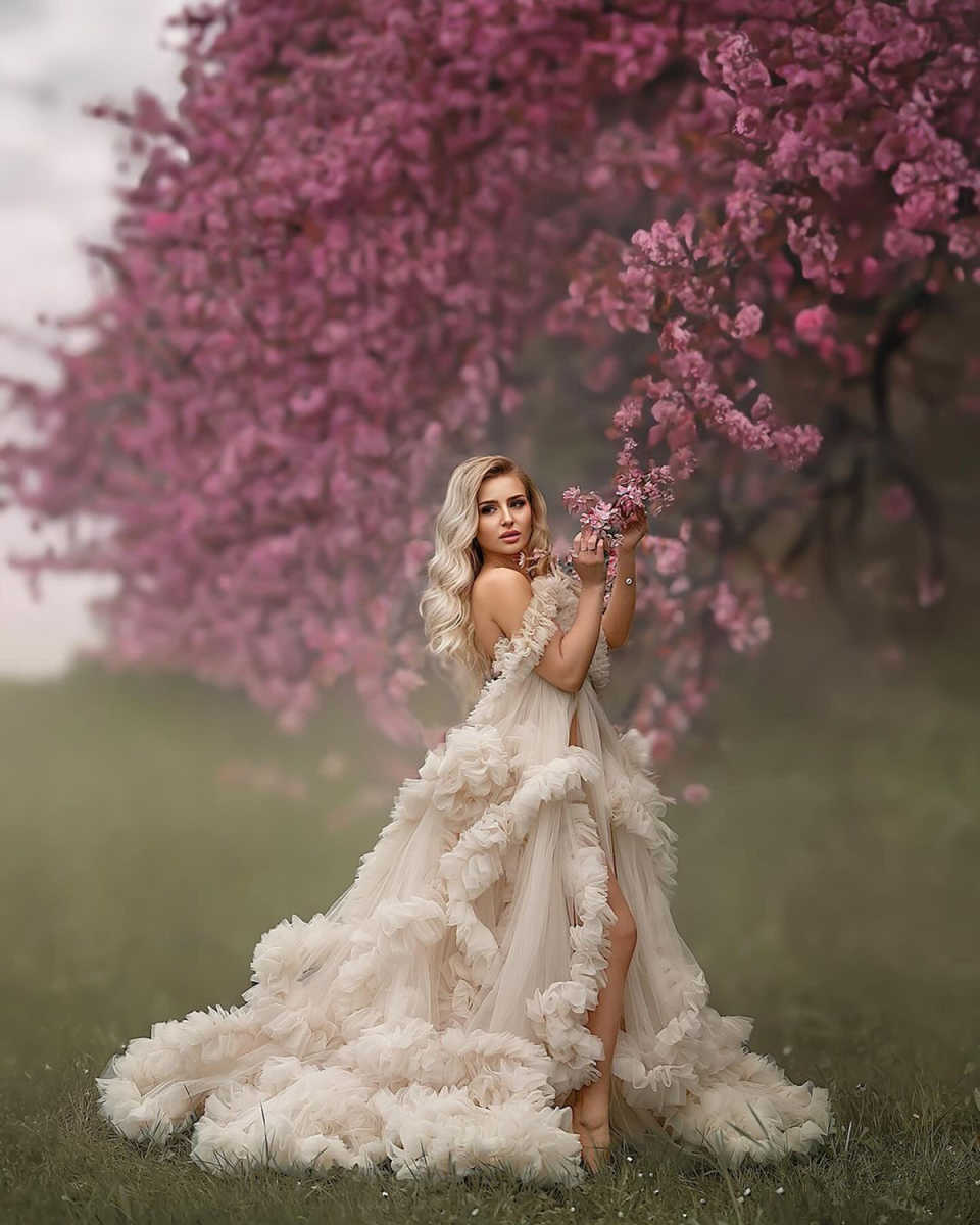 Graceful Sleepwear Robes Ruffles With Strapless Side Deep High Split Plus Size Pregancy Women Gowns for Special Occasion Photoshoot Customized