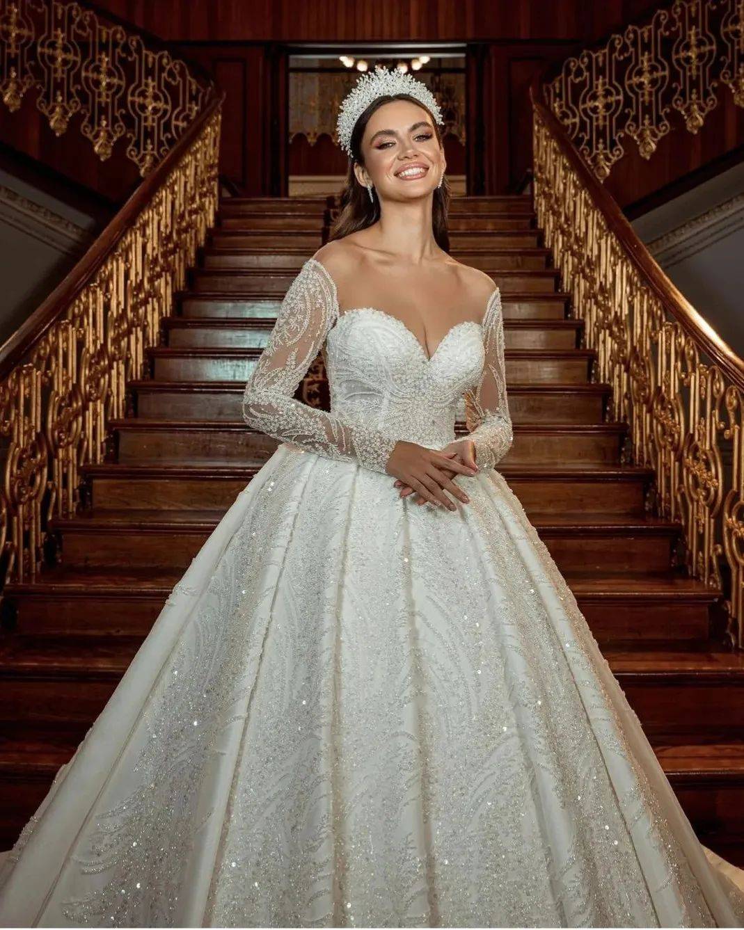 Elegant A Line Women Wedding Dress Sheer Neck Long Sleeves Bridal Gowns Sequins Lace Sweep Train Dress Custom Made