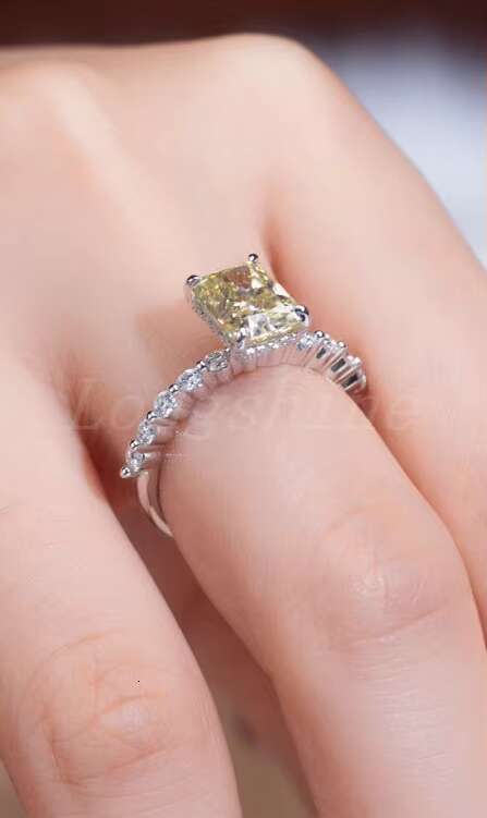 Yellow Color Shining Square Shape Diamond Moissanite in Radiant Exquisite Design Ring