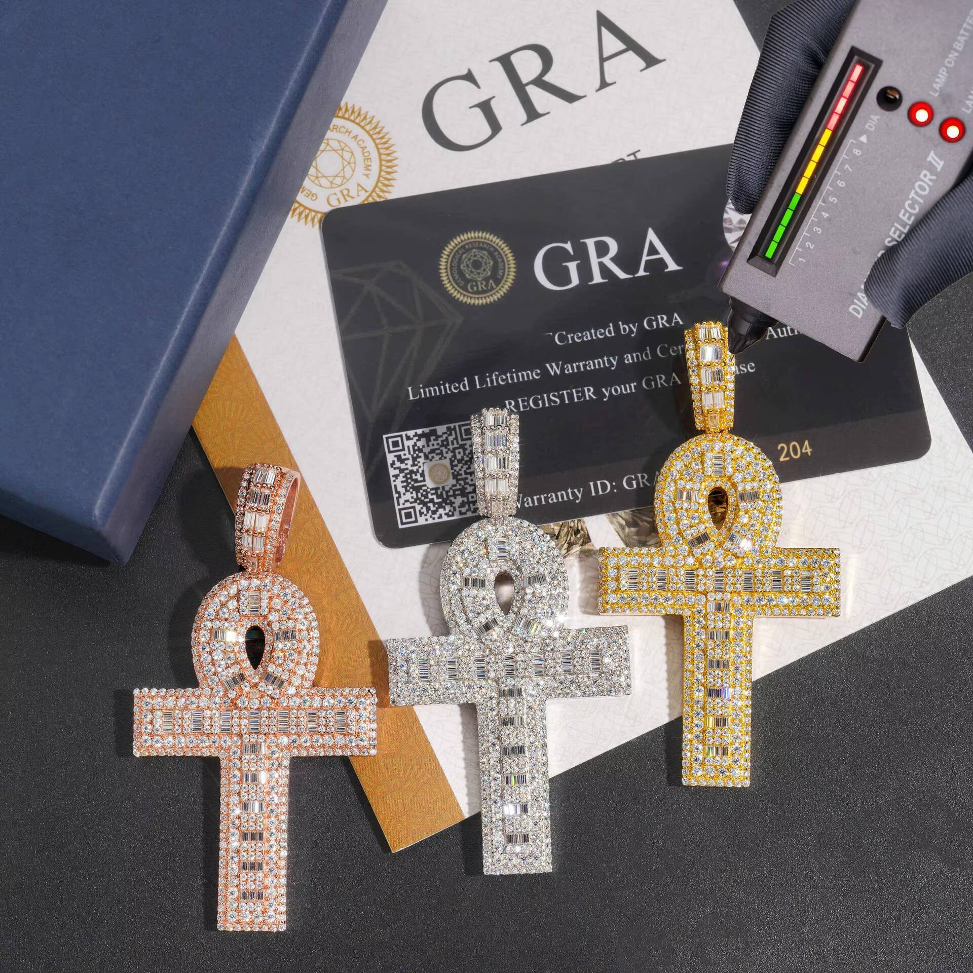 INS925 Silver Classic Hip-hop Moissanite Cross Pendant Mens/Womens Jewelry Exclusive Classic Design Charming Pendant Charm