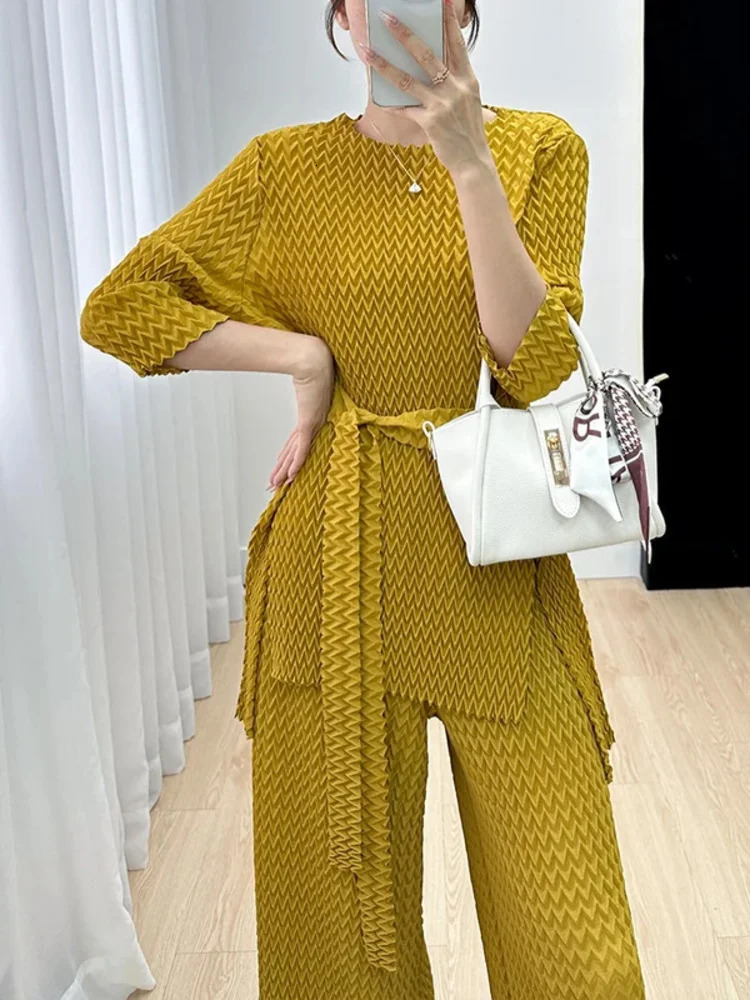 Miyake Suit Womens Summer Loose Fit Solid Color Seam Round Neck Tie High end Folded Two Piece Set 250530