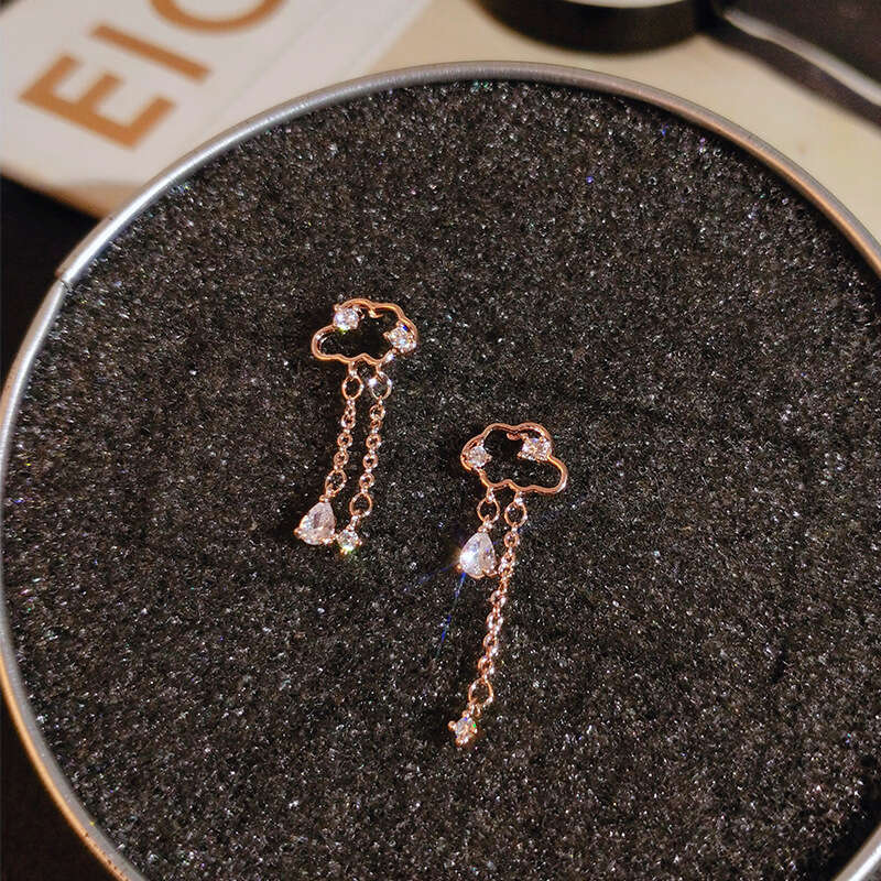 Asymmetric long 2020 new trendy Korean personality internet celebrity temperament sier needle tassel water droplet earrings
