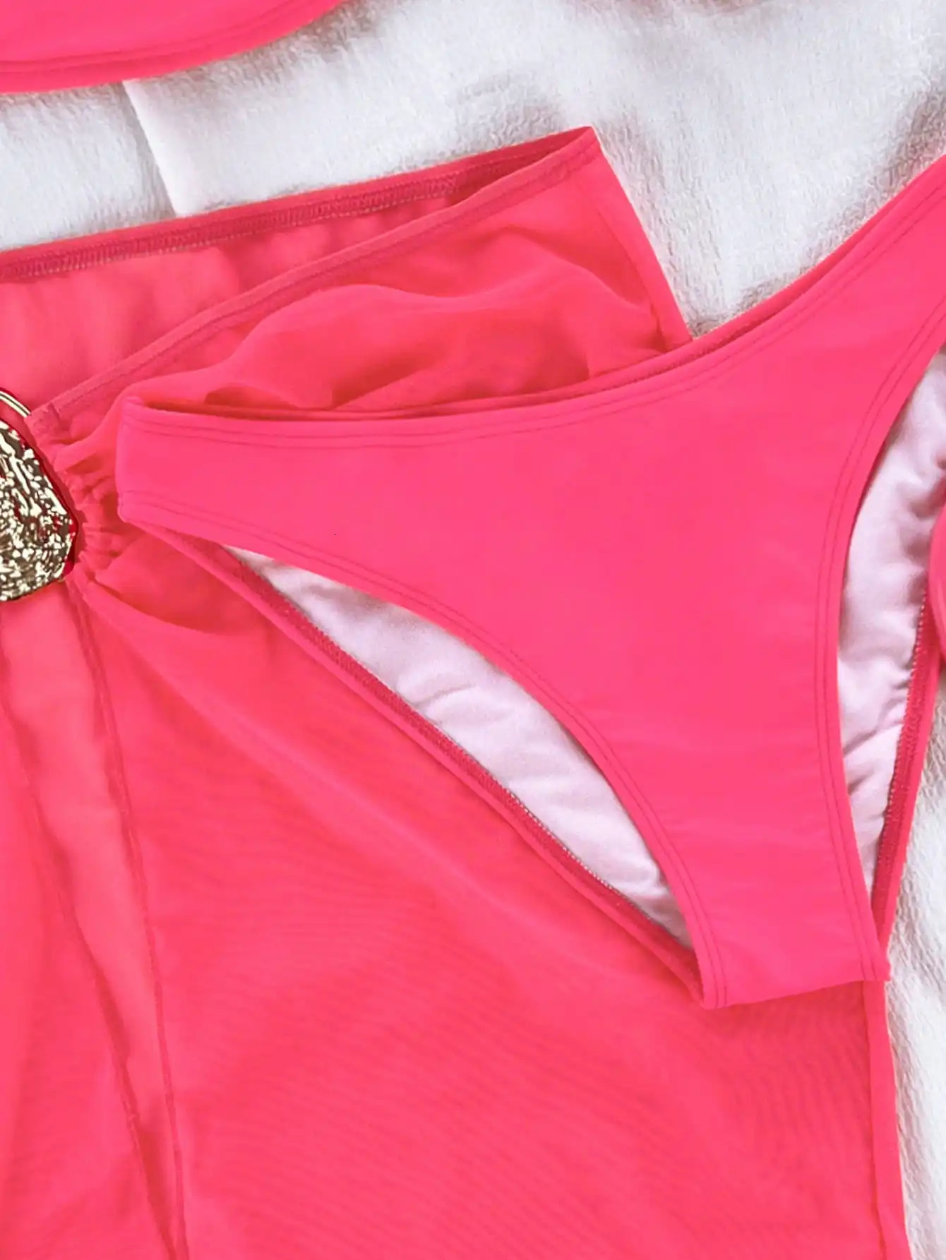 Bikini n split halterneck set summer swimsuit is comfortable for a surf holiday three-piece set 250428