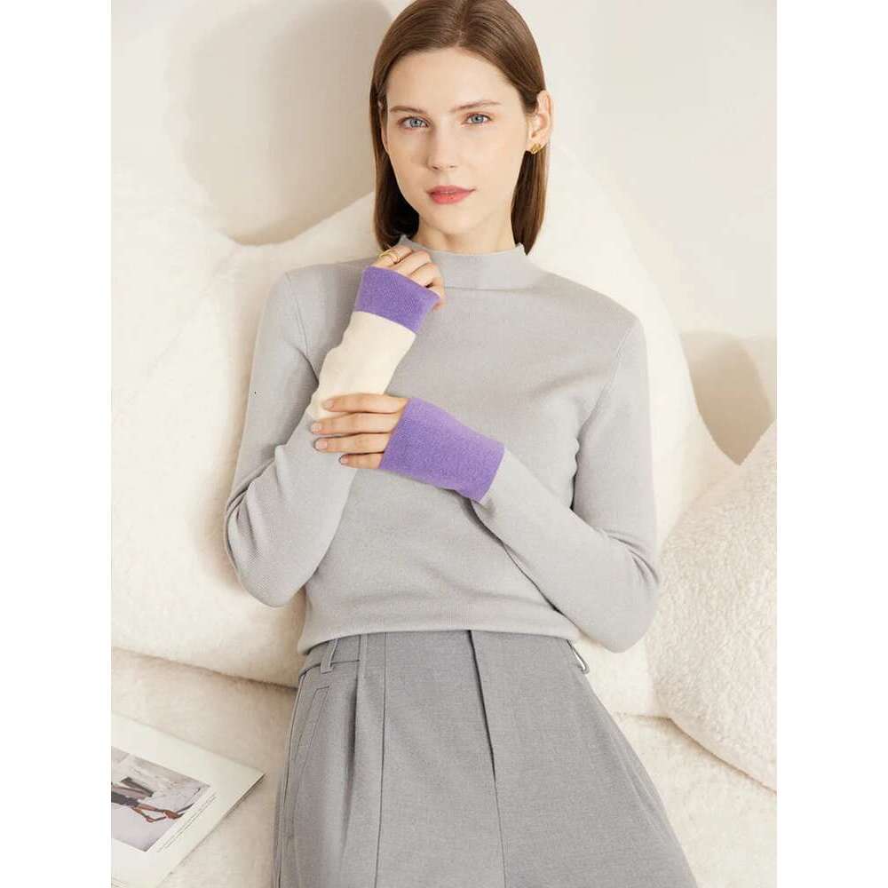AMII Minimalist 2025 Winter New Sweaters For Women Office Lady Basics Half High Collar Color Contrast Slim Pullovers 12324067
