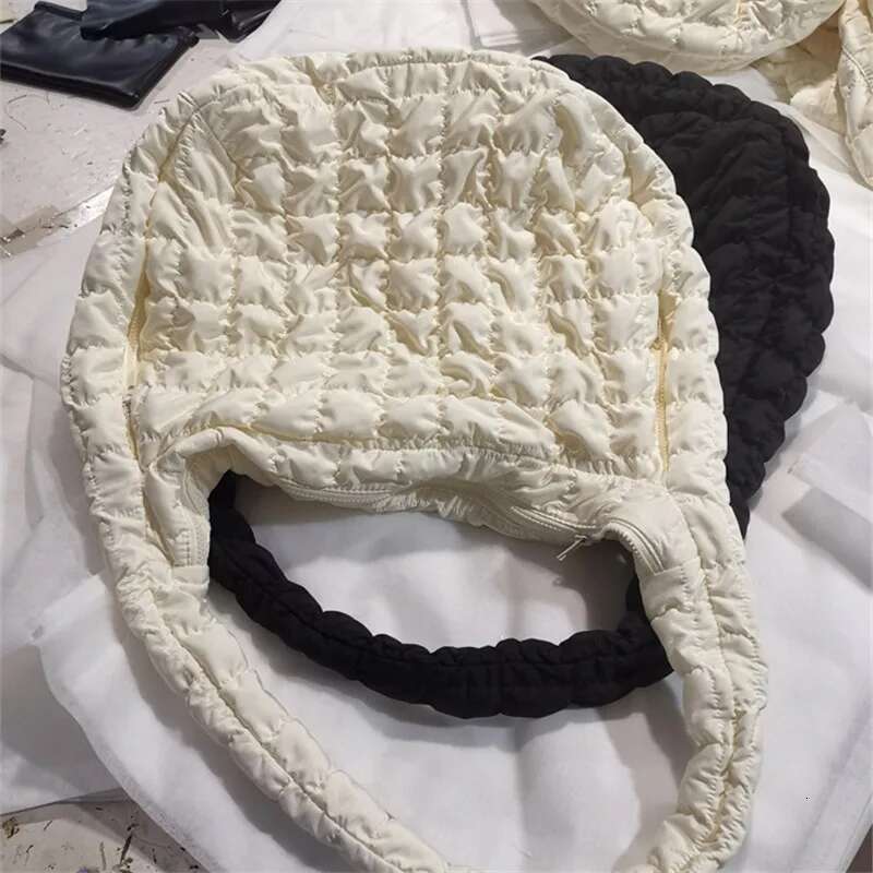 Women Pleated Handbag Large Capacity Down Big Shoulder Female Solid Color Space Cotton Padded Dumpling Shopping Bag Bag