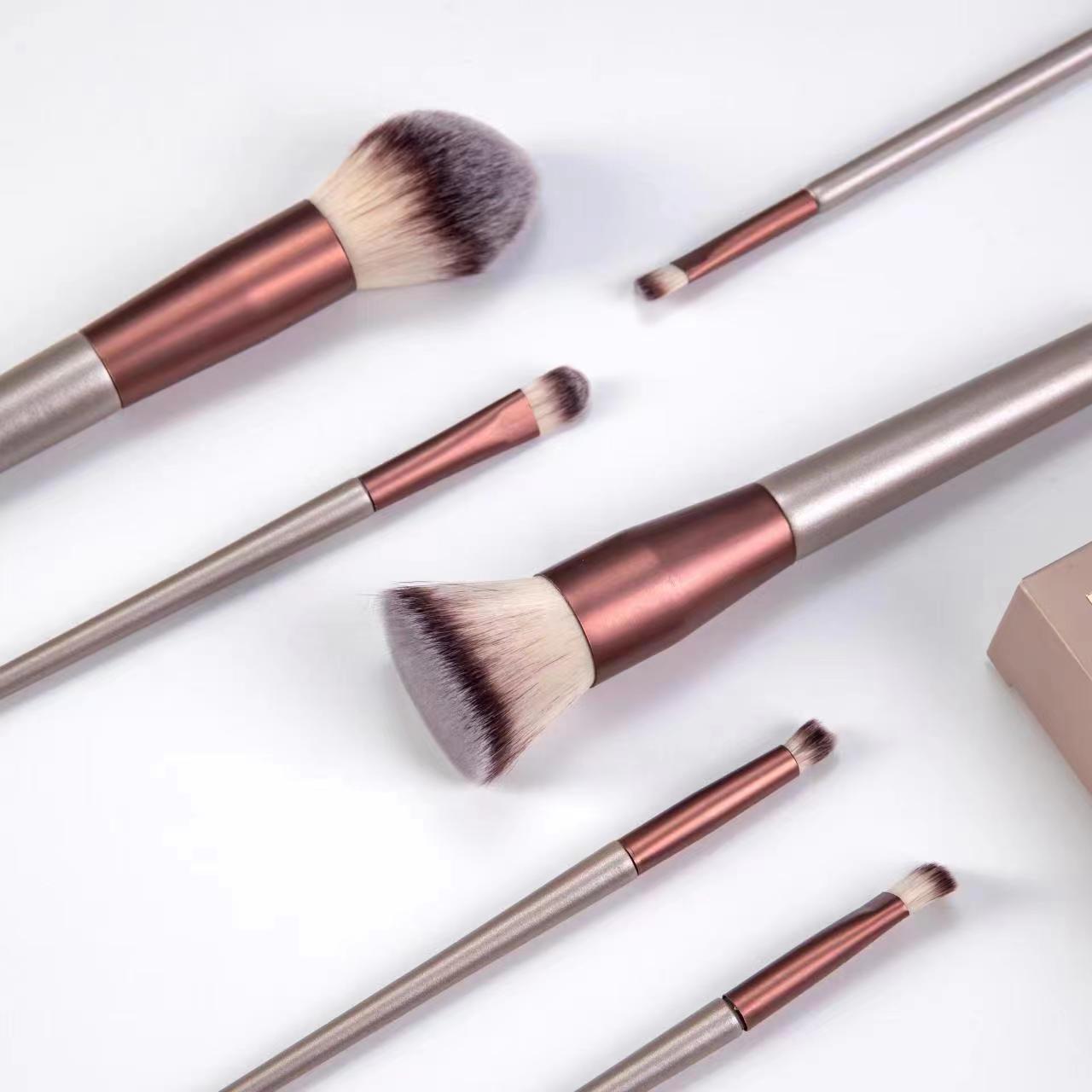 six-pack makeup brush color boxed brush cover brush eyeshadow brush eyebrow brush foundation brush highlight brush directly from the manufacturer