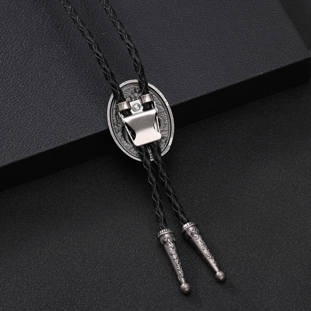 Western Cowboy Round Bolo Tie Snake Print Pattern Sweater Necklaces for Men and Women Fashionable Cake Tie Retro Accessory 250430