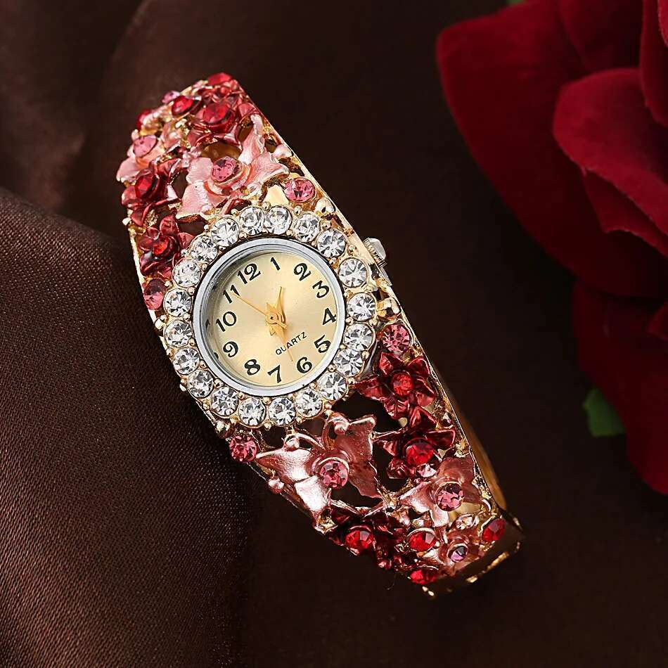 Hot Sales Dias Women's Flower Butterfly Dress Watch Round Dial Rhinestone Quartz Bracelet Wristwatch Gifts For Women